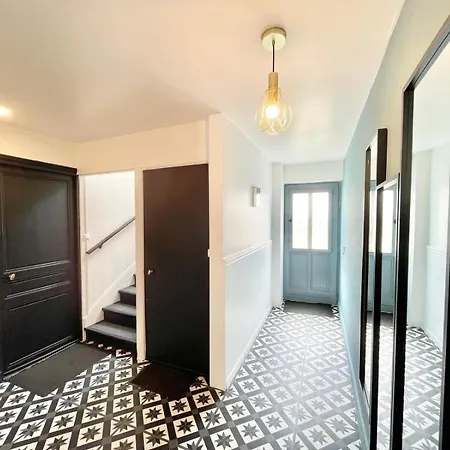 Cosy Proche Gare Apartment